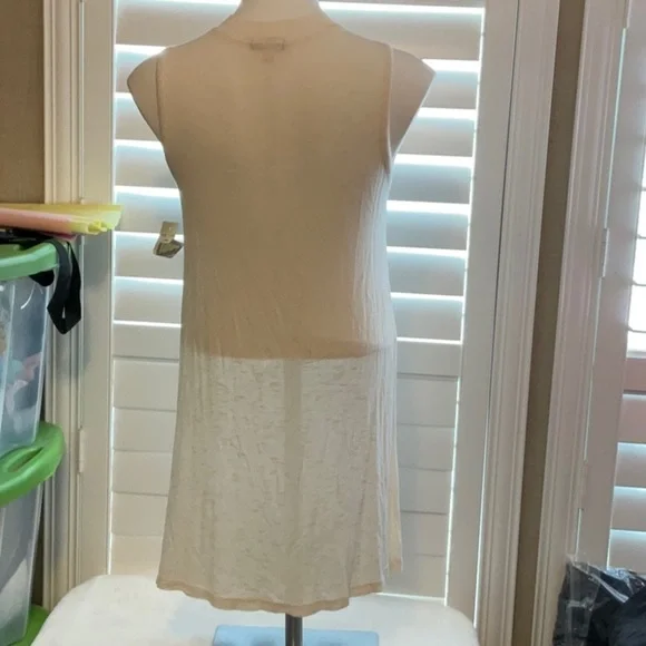 Eyeshadow Cream Mini Dress - Picture 4 of 9